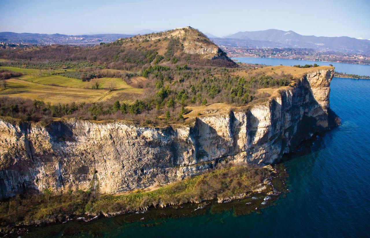 Appartamento Nel Borgo Manerba del Garda Exterior foto